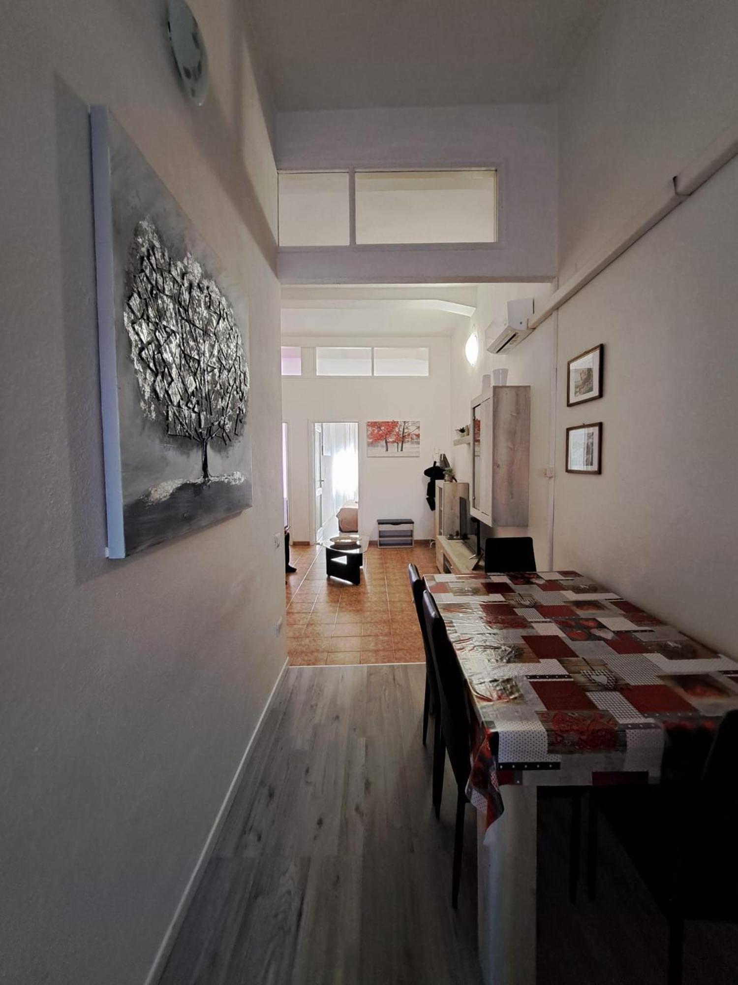 Appartamento Vacanze Cagliari - Via Lanusei Eksteriør bilde