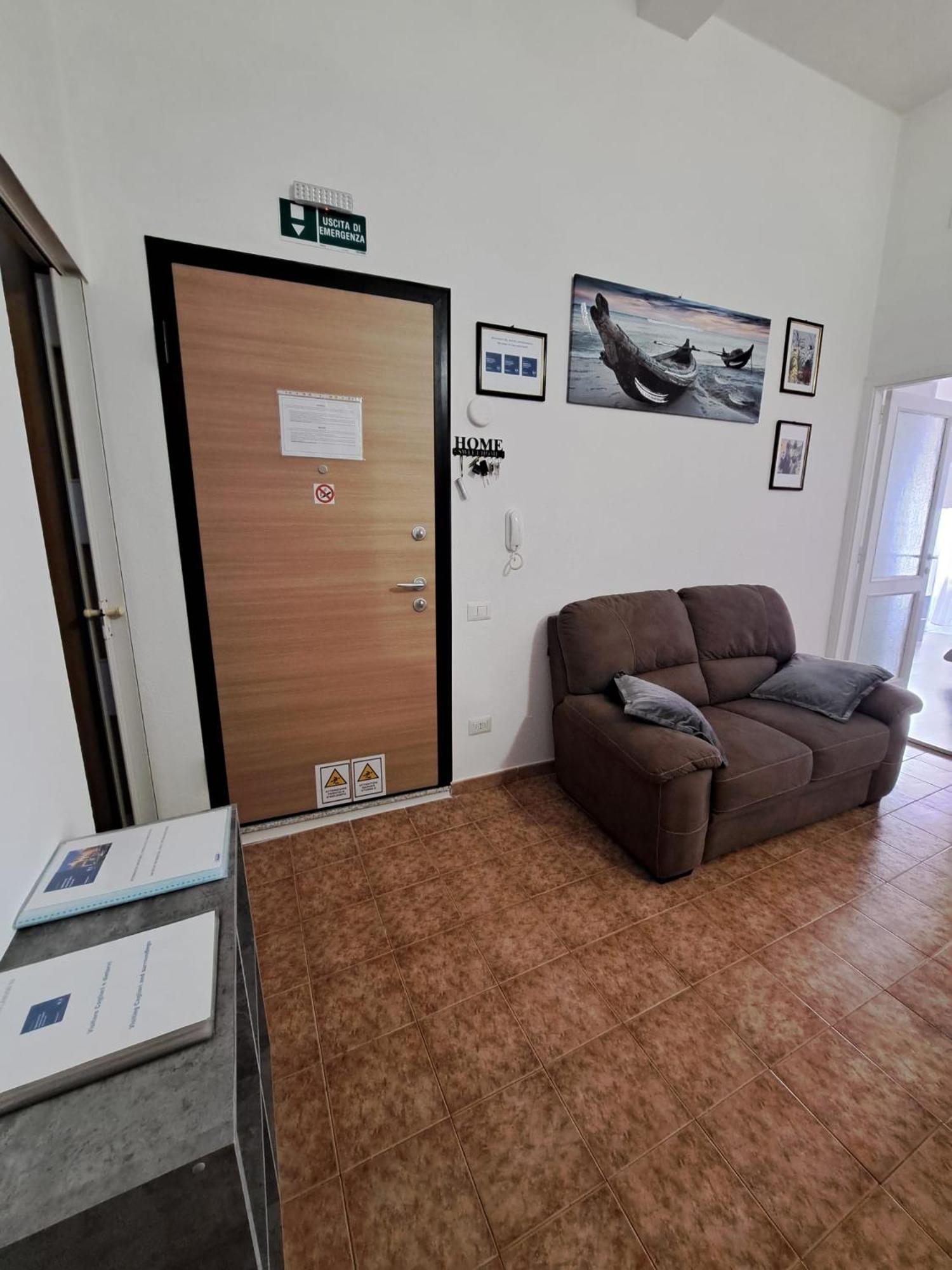 Appartamento Vacanze Cagliari - Via Lanusei Eksteriør bilde