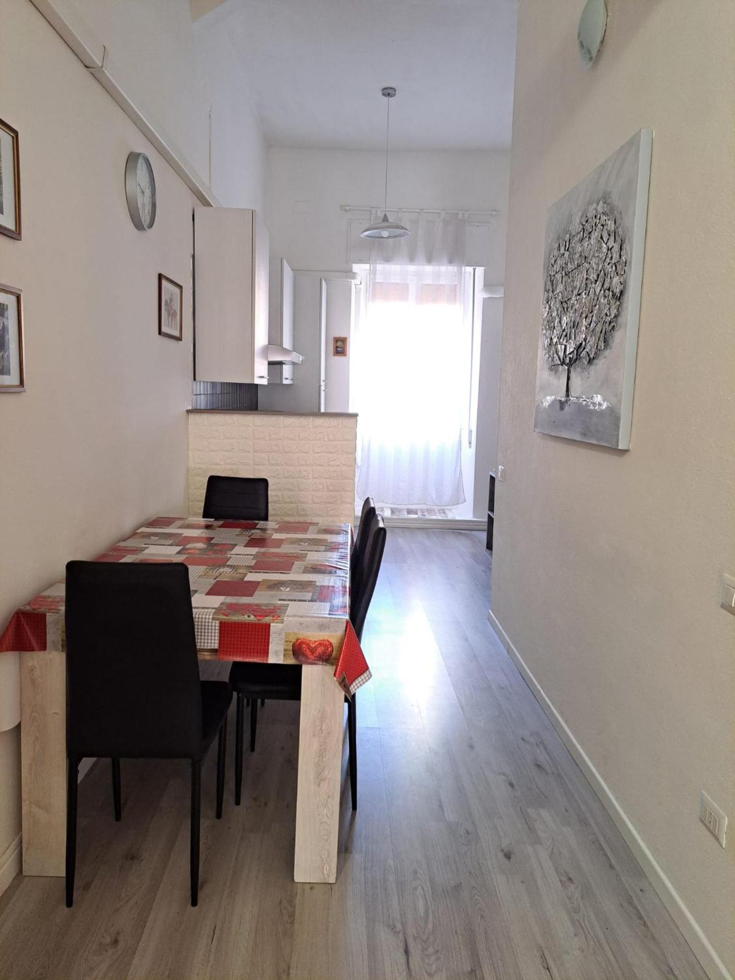 Appartamento Vacanze Cagliari - Via Lanusei Eksteriør bilde